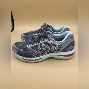 Asics women’s gel nimbus running shoes 19 size 9.5